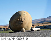 Beautiful view of the stone balls in Dagestan. Стоковое фото, фотограф Жанна Гапанович / Фотобанк Лори