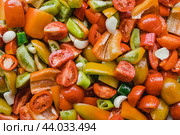 Нарезаные овощи для запекания и приготовления лечо и кетчупа. Стоковое фото, фотограф Елена Сенчук / Фотобанк Лори