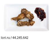 Confit ribs with demi glace sauce - gourmet lunch. Стоковое фото, фотограф Яков Филимонов / Фотобанк Лори
