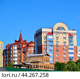 Город Тюмень. Жилые дома. Масловский взвоз (2024 год). Стоковое фото, фотограф Александр Тараканов / Фотобанк Лори