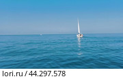 Сочи. Прогулка на катере. открытое море. (2024 год). Стоковое видео, видеограф Сергей Татаринцев / Фотобанк Лори