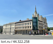 Москва, Садово-Кудринская улица дом  1. Редакционное фото, фотограф Овчинникова Ирина / Фотобанк Лори