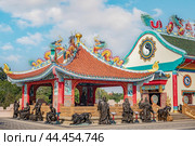 Anek Kusala Sala, Viharn Sien landmark for tourist at Pattaya, Thailand. Most favorite landmark for travel. (2023 год). Стоковое фото, фотограф Павел Муравьев / Фотобанк Лори