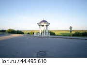 Набережная в городе Вельск. Ротонда (2024 год). Стоковое фото, фотограф Яковлев Сергей / Фотобанк Лори