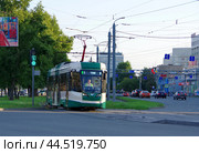 Трамвай 71-623-04.01 №0010, улица Разина, город Челябинск (2024 год). Редакционное фото, фотограф Алексей Иванов / Фотобанк Лори