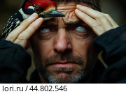 Дятел в голове поселился. Постоянная сильная головная боль. Стоковое AI-изображение, AI-художник Щеголева Ольга / Фотобанк Лори