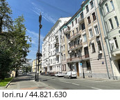Москва, улица Спиридоновка, дом 36 строение 1, 1907 года постройки. Дом с чайками, доходный дом Зайченко — Эйбушиц. Редакционное фото, фотограф Овчинникова Ирина / Фотобанк Лори