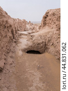 Ruins of ancient Ayaz-Kala Fortress (2022 год). Стоковое фото, фотограф Юлия Белоусова / Фотобанк Лори