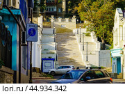 Городской пейзаж. Малая Митридатская лестница. Керчь. Крым. Стоковое фото, фотограф Владимир Шибаев / Фотобанк Лори