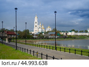 Дивеево. Свято-Троицкий Серафимо-Дивеевский монастырь (2023 год). Стоковое фото, фотограф Станислав Зайцев / Фотобанк Лори
