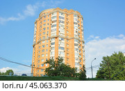 Жилой комплекс «Крутицкая набережная» в Москве (Крутицкая наб., 23). Застройщик — «Афина ЛТД» (2024 год). Редакционное фото, фотограф Александр Замараев / Фотобанк Лори