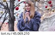 Hello, I am here. Стоковое видео, видеограф Андрей Аркуша / Фотобанк Лори