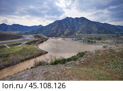Place of the confluence of the rivers Katun and Chuya in Altai mountains. Altai natural landscape in cloudy spring day. Стоковое фото, фотограф Сергей Пристяжнюк (Serg Zastavkin) / Фотобанк Лори