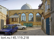 Дербент, мечеть Фатимы-аз-Захры. Редакционное фото, фотограф Ирина Яровая / Фотобанк Лори