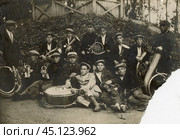 Групповой портрет духового оркестра 1930-х годов. Стоковое фото, фотограф Retro / Фотобанк Лори