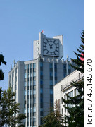 Building of the Belarusian watch factory Luch (2024 год). Редакционное фото, фотограф Vadzim Yakubovich / Фотобанк Лори