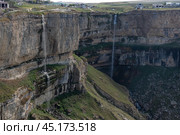 Водопад Итлятляр и Цолотлинский каньон от села Хунзах и водопада Тобот. Дагестан. Россия. Стоковое фото, фотограф Дымов Игорь / Фотобанк Лори