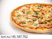 Italian traditional Pizza with seafood. Стоковое фото, фотограф Андрей Старостин / Фотобанк Лори