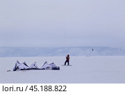 Соревнования кайтеров на Жигулевском море (2023 год). Редакционное фото, фотограф Ольга Дубровская / Фотобанк Лори