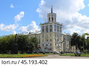 Площадь Пушкина в Орехово-Зуево (2024 год). Редакционное фото, фотограф Иван Дуплик / Фотобанк Лори