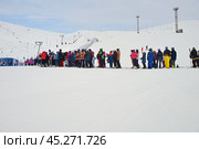 Kirovsk, Murmansk region, Russia, March 19, 2024: Southern slope of Bolshoy Vudyavr ski resort in Khibiny Mountains. Редакционное фото, фотограф Алексей Антипов / Фотобанк Лори