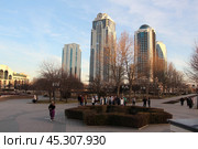 Вид на "Грозный-Сити", башня "Олимп", Грозный (2024 год). Редакционное фото, фотограф хохрякова альбина накиповна / Фотобанк Лори