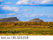 Хакасия, горная гряда Сундуки, Белый Июс (2019 год). Редакционное фото, фотограф Александр Галинский / Фотобанк Лори
