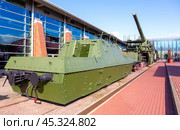 Armoured wagon and Superheavy railway artillery cannon of TM-3-12 (1938) Редакционное фото, фотограф FotograFF / Фотобанк Лори