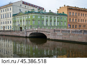 Особняк графа Аракчеева на набережной реки Мойки и Зимней канавке. Санкт-Петербург. Стоковое фото, фотограф Александр Алексеев / Фотобанк Лори