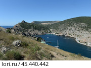 Вид на Балаклавскую бухту с горы Кастрон, Севастополь, Крым, Россия (2021 год). Редакционное фото, фотограф Free Wind / Фотобанк Лори