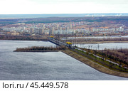 Top view of the city of Togliatti and the Zhigulevskaya hydroelectric station. Стоковое фото, фотограф Акиньшин Владимир / Фотобанк Лори