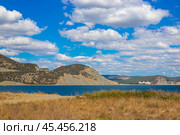 Seascape. Mountains and sea in the Bolshoi Utrish nature reserve. Стоковое фото, фотограф Коханова Наталья / Фотобанк Лори