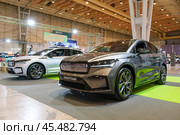 SKODA Enyaq iV and Enyaq iV Coupe electric car at ECAR SHOW - Hybrid and Electric Motor Show (2023 год). Редакционное фото, фотограф Дмитрий Рухленко / Фотобанк Лори