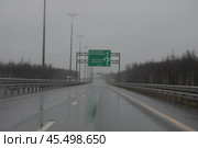 Новая трасса М11 Москва-Санкт-Петербург. Редакционное фото, фотограф Дмитрий Неумоин / Фотобанк Лори