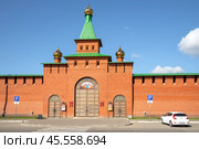Центральные ворота в кремль города Йошкар-Ола (Царевококшайский кремль). Республика Марий Эл (2024 год). Редакционное фото, фотограф Анна Карасева / Фотобанк Лори