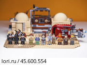 RUSSIA, SAMARA, FEBRUARY 15, 2020 - Lego Star Wars Minifigures rebel. Редакционное фото, фотограф Андрей Аркуша / Фотобанк Лори
