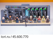 RUSSIA, SAMARA, FEBRUARY 15, 2020 - Lego Team of Famous Bounty Hunters Star Wars Characters. Редакционное фото, фотограф Андрей Аркуша / Фотобанк Лори