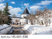 Саввино-Сторожевский монастырь. Звенигород. (2024 год). Редакционное фото, фотограф Лариса Гордеева / Фотобанк Лори