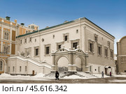 Московский Кремль зимой. Грановитая палата. Москва, Россия (2018 год). Стоковое фото, фотограф Наталья Волкова / Фотобанк Лори