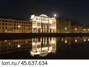 Раушская набережная. Дома. ДК Энергетиков. Московская городская электростанция Общества электрического освещения. Государственная электрическая станция № 1 имени П. Г. Смидовича. Палаты князя А.А. Щербатова. Редакционное фото, фотограф MК / Фотобанк Лори