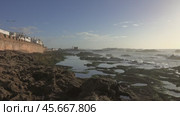 Walled city of Essaouira in Morocco on sunset (2018 год). Стоковое видео, видеограф Михаил Коханчиков / Фотобанк Лори