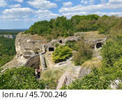 Пещерный город Чуфут-Кале, Бахчисарай, Крым (2023 год). Стоковое фото, фотограф Мария Кылосова / Фотобанк Лори