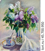 Bouquet of lilac in a vase. Oil painting on canvas by artist Inna Prityazhnyuk. Стоковая иллюстрация, иллюстратор Сергей Пристяжнюк (Serg Zastavkin) / Фотобанк Лори