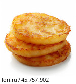 Stack of golden brown potato pancakes on white background. Стоковое AI-изображение, AI-художник Иван Рябоконь / Фотобанк Лори