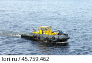Рейдовый буксир "БТ-1", река Нева, Санкт-Петербург (2019 год). Редакционное фото, фотограф Алексей Иванов / Фотобанк Лори