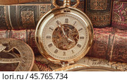 Vintage pocket watch. Vintage background Concept of time history. Стоковое видео, видеограф Андрей Армягов / Фотобанк Лори