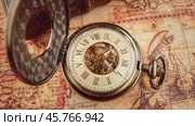 Vintage pocket watch. Vintage background Concept of time history. Стоковое видео, видеограф Андрей Армягов / Фотобанк Лори