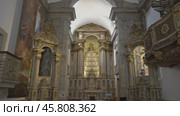 Interior of Church of Mercy in Viseu, Portugal (2019 год). Стоковое видео, видеограф Михаил Коханчиков / Фотобанк Лори