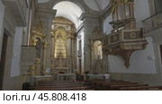 Interior of Church of Mercy in Viseu, Portugal (2019 год). Стоковое видео, видеограф Михаил Коханчиков / Фотобанк Лори