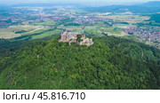 Hohenzollern Castle, Germany. Aerial FPV drone flights. (2017 год). Стоковое видео, видеограф Андрей Армягов / Фотобанк Лори